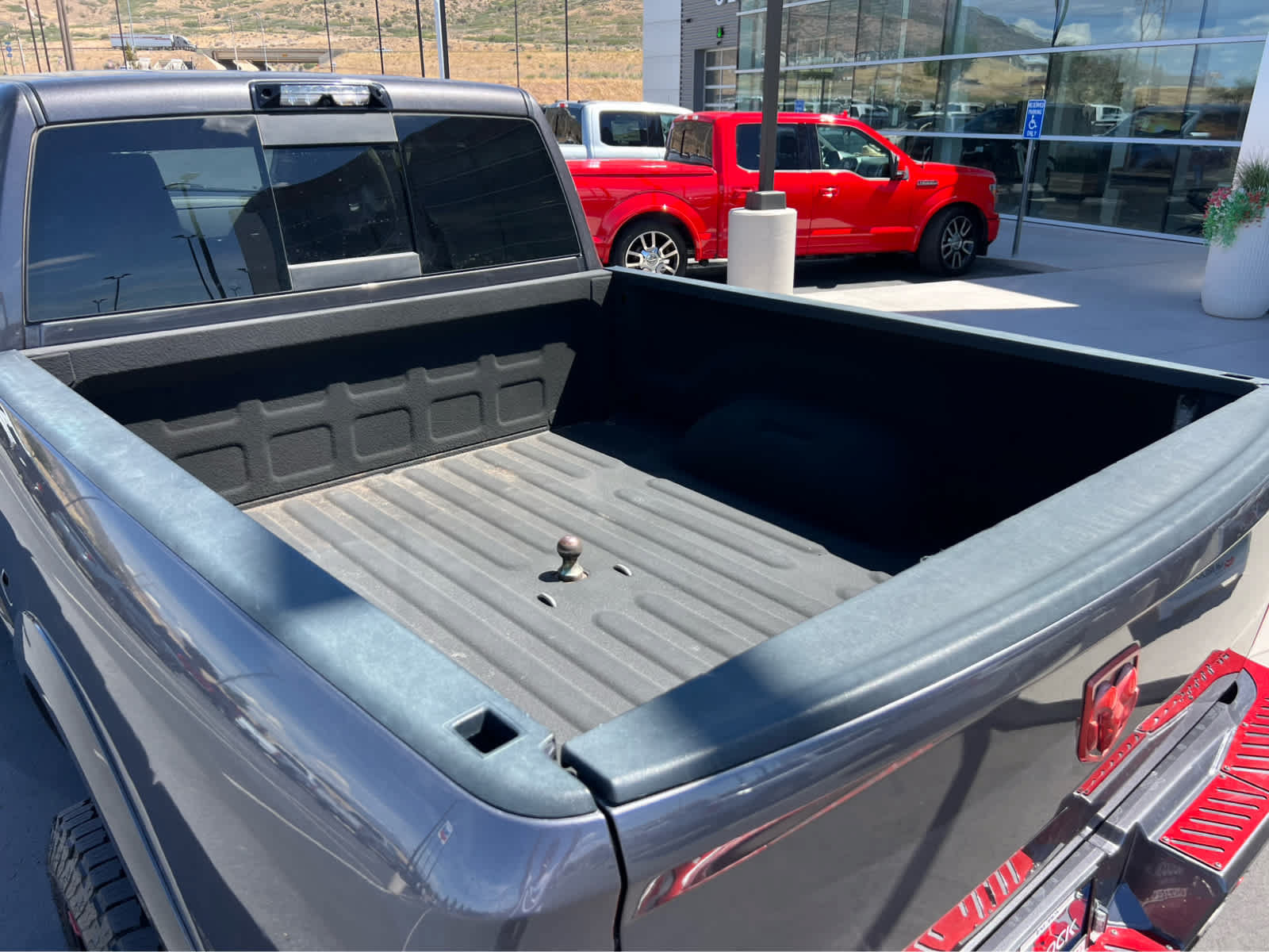 Used 2017 RAM 3500 Laramie w/ Sport Appearance Group AWD/4WD image 27