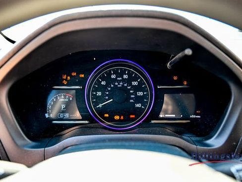 Used 2022 Honda HR-V EX image 9