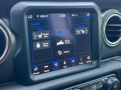 Used 2021 Jeep Gladiator Rubicon AWD/4WD image 24