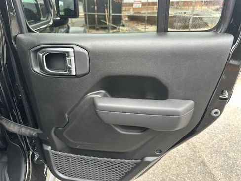 New 2025 Jeep Gladiator Mojave w/ Steel Bumper Group image 16