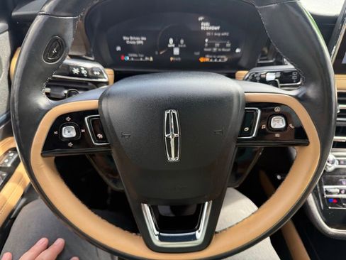 Used 2021 Lincoln Corsair Reserve w/ Equipment Group 201A image 40