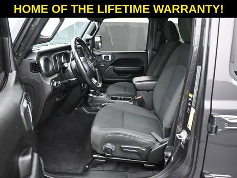 Used 2021 Jeep Gladiator Willys image 14