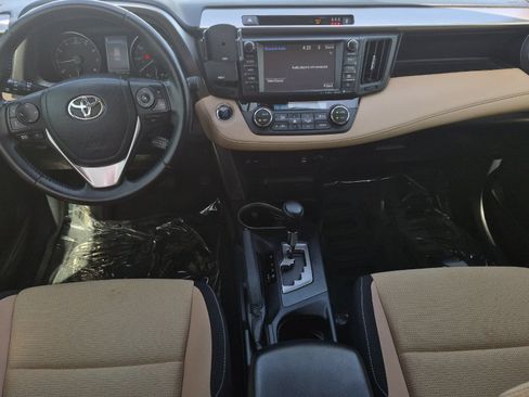 Used 2017 Toyota RAV4 XLE FWD image 12