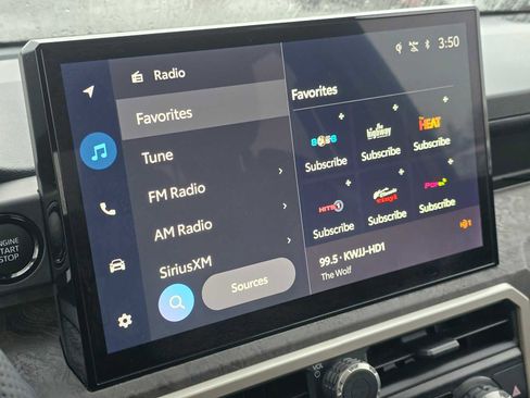 Certified 2025 Toyota Tacoma Limited image 32