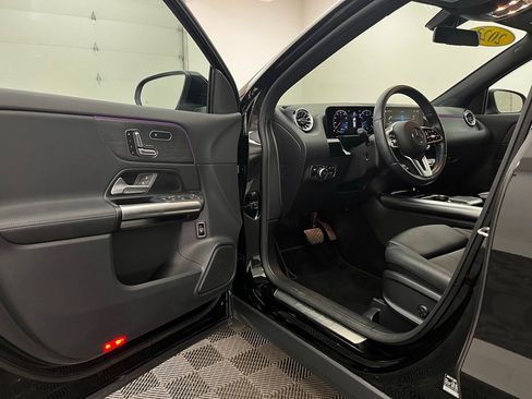 Used 2023 Mercedes-Benz GLA 250 4MATIC image 18