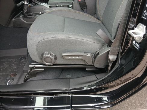 New 2026 Jeep Gladiator Sport image 27