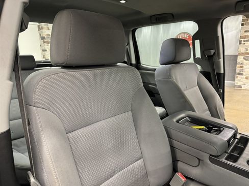 Used 2016 Chevrolet Silverado 2500 W/T AWD/4WD image 32