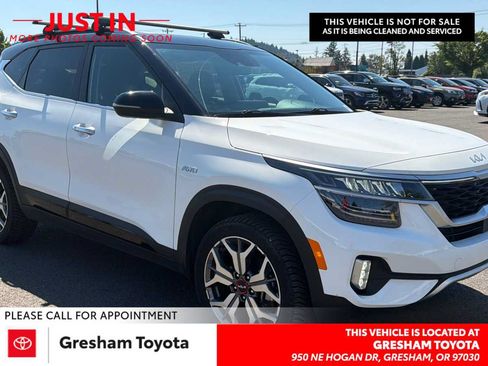 Used 2023 Kia Seltos SX AWD/4WD image 1