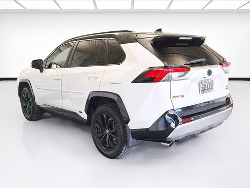 Used 2023 Toyota RAV4 XSE AWD/4WD image 6
