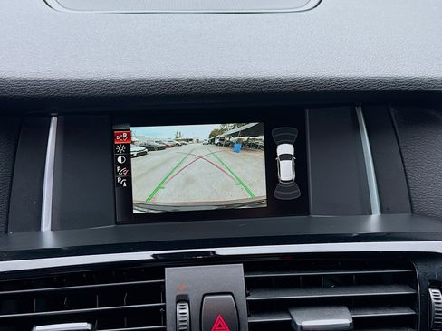 Used 2017 BMW X3 sDrive28i image 13