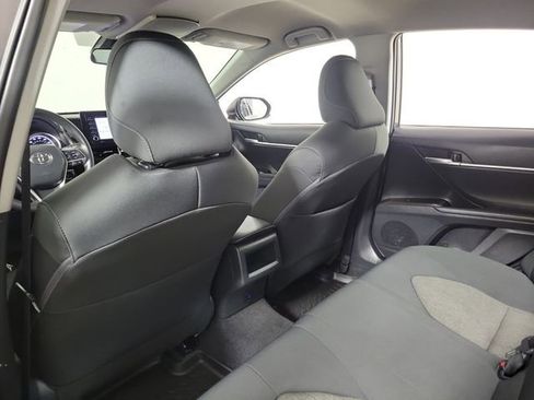 Used 2024 Toyota Camry LE FWD image 11