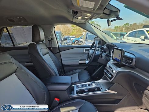 Used 2024 Ford Explorer XLT w/ Equipment Group 202A AWD/4WD image 24