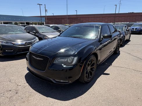 Used 2016 Chrysler 300 S RWD image 1