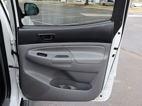 Used 2013 Toyota Tacoma 4x4 Double Cab w/ SR5 Pkg image 25