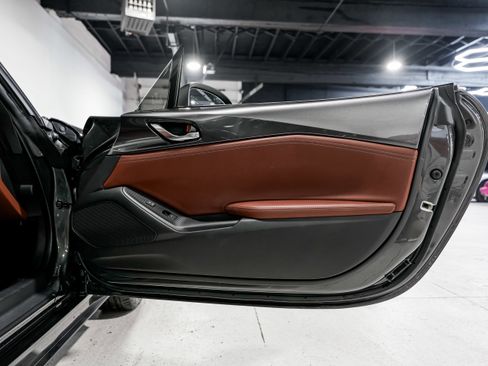 Used 2018 MAZDA MX-5 Miata RF Grand Touring image 23