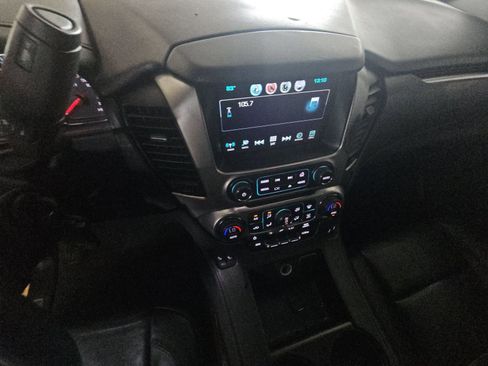 Used 2019 Chevrolet Tahoe LT AWD/4WD image 17
