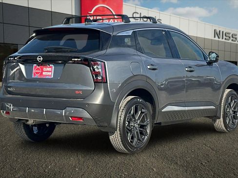New 2026 Nissan Kicks SR image 3