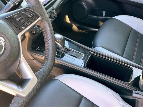 Used 2021 Nissan Kicks SR w/ SR Premium Package image 15