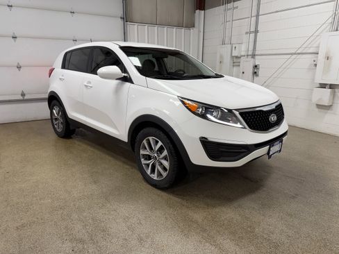 Used 2015 Kia Sportage LX image 4