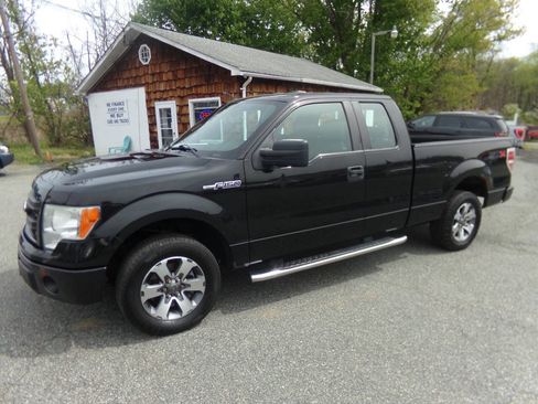 Used 2013 Ford F150 STX w/ Mid Equipment Group RWD image 1