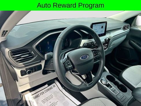 Certified 2024 Ford Escape Active AWD/4WD image 11
