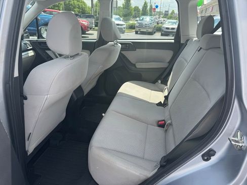 Used 2018 Subaru Forester 2.5i AWD/4WD image 11