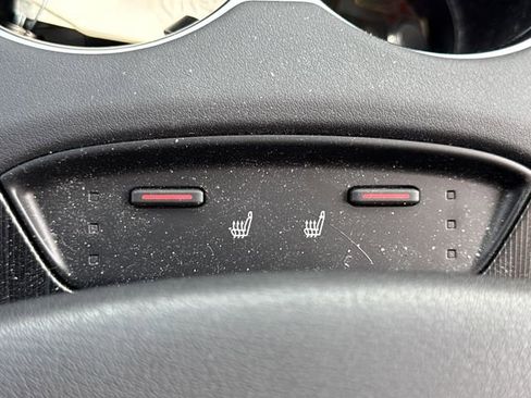 Used 2023 Toyota Venza Nightshade image 32