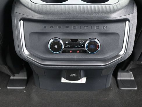 New 2026 Ford Expedition Max Platinum w/ Stealth Appearance Package AWD/4WD image 22