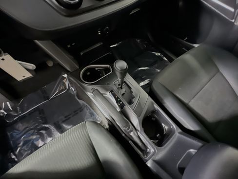 Used 2017 Toyota RAV4 LE image 25