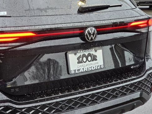 New 2026 Volkswagen Tiguan SE R-Line image 13