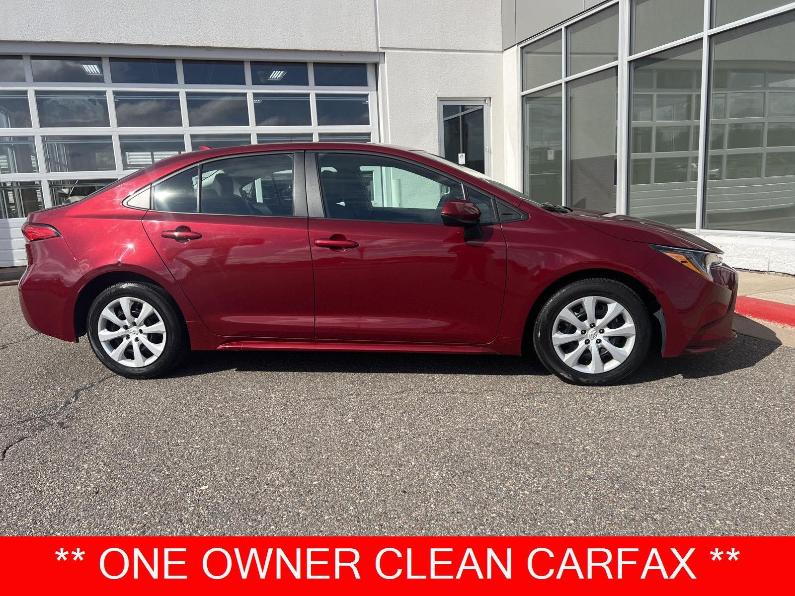 Used 2025 Toyota Corolla LE FWD image 1