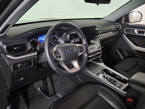 Used 2023 Ford Explorer XLT w/ Equipment Group 202A image 16