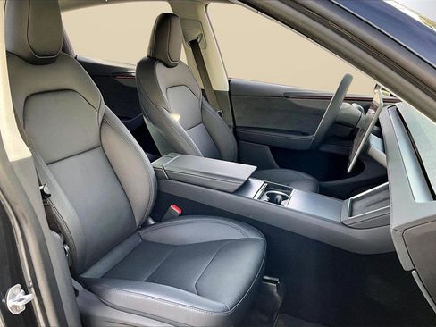 Used 2026 Tesla Model Y AWD image 23