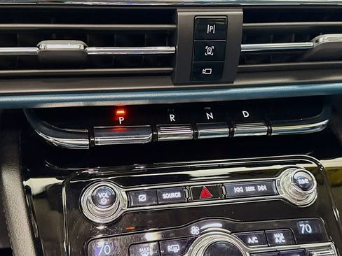 Used 2020 Lincoln Corsair Reserve image 17