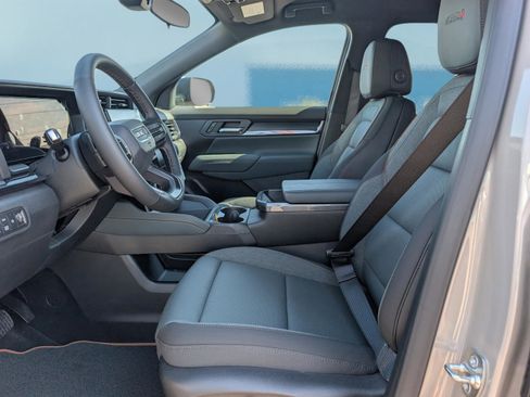 New 2026 GMC Terrain AT4 w/ Convenience Package III image 17