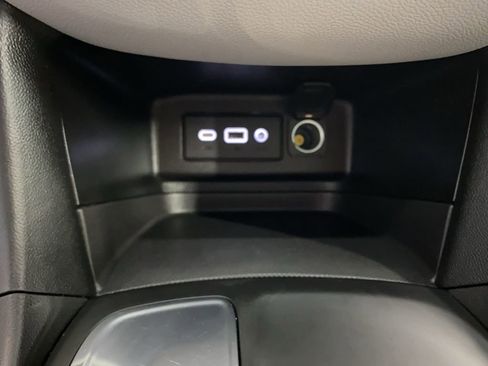 Used 2022 Chevrolet Equinox LS w/ LS Convenience Package image 27