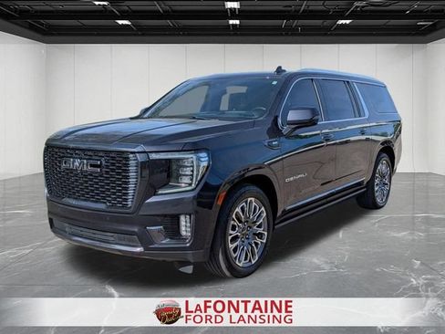 Used 2023 GMC Yukon XL Denali Ultimate w/ LPO, Floor Liner Package AWD/4WD image 1