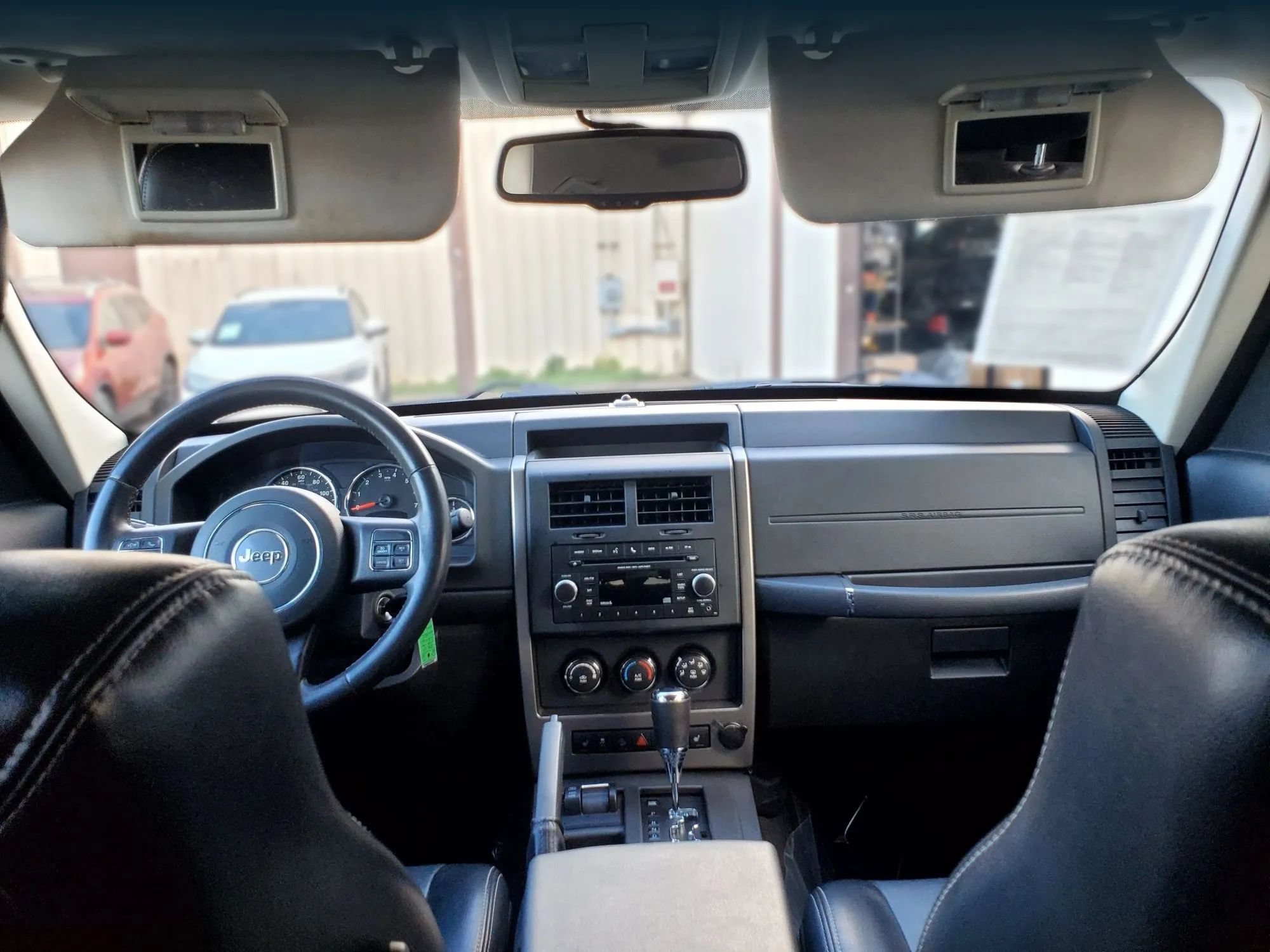 Used 2012 Jeep Liberty Sport AWD/4WD image 2