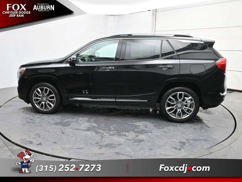Used 2024 GMC Terrain Denali w/ Denali Premium Package image 14