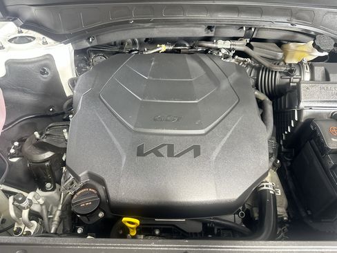 Used 2022 Kia Telluride LX AWD/4WD image 35