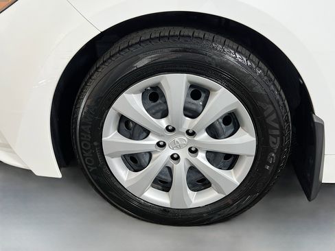 Certified 2023 Toyota Corolla LE image 25