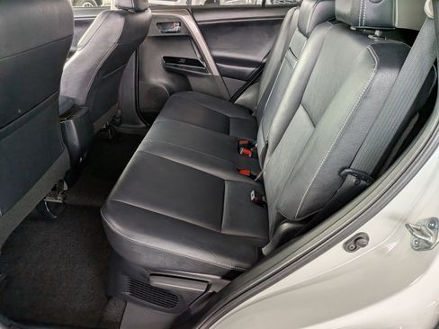 Used 2018 Toyota RAV4 Limited w/ Carpet Mat Package image 28