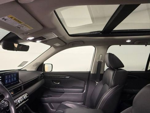 Used 2023 Honda Pilot Elite image 34