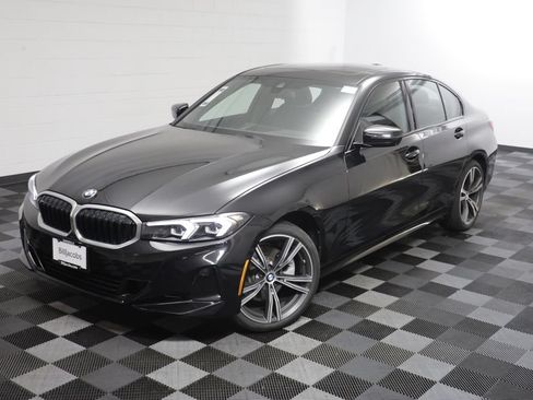 Used 2023 BMW 330i xDrive Sedan w/ Premium Package AWD/4WD image 2