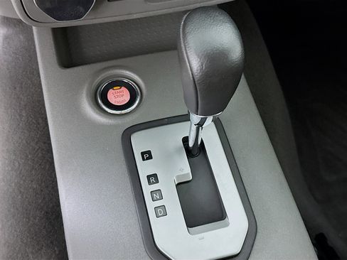 Used 2021 Nissan Frontier SV w/ SV Utility Package image 28