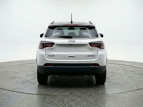 Used 2025 Jeep Compass Limited AWD/4WD image 7