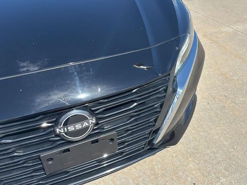 Used 2025 Nissan Altima 2.5 SV FWD image 28