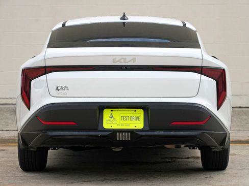 Used 2025 Kia K4 FWD image 10
