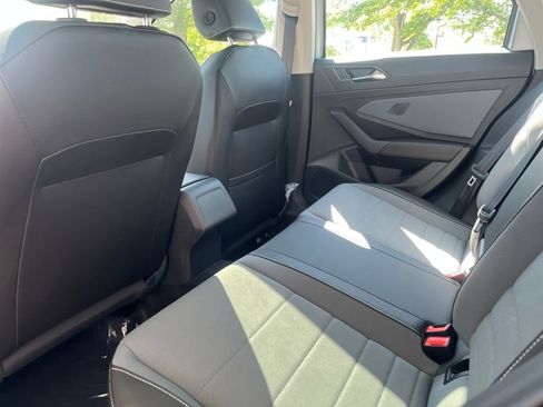 New 2025 Volkswagen Jetta SE image 17