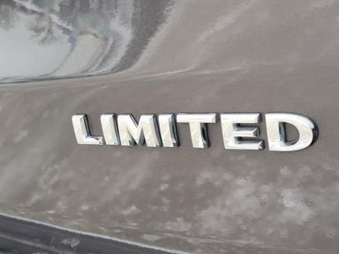 Used 2020 Jeep Grand Cherokee Limited image 6